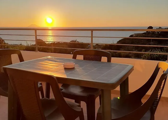 Capo Mary With A Sea View In Capo Vaticano Apartamento *